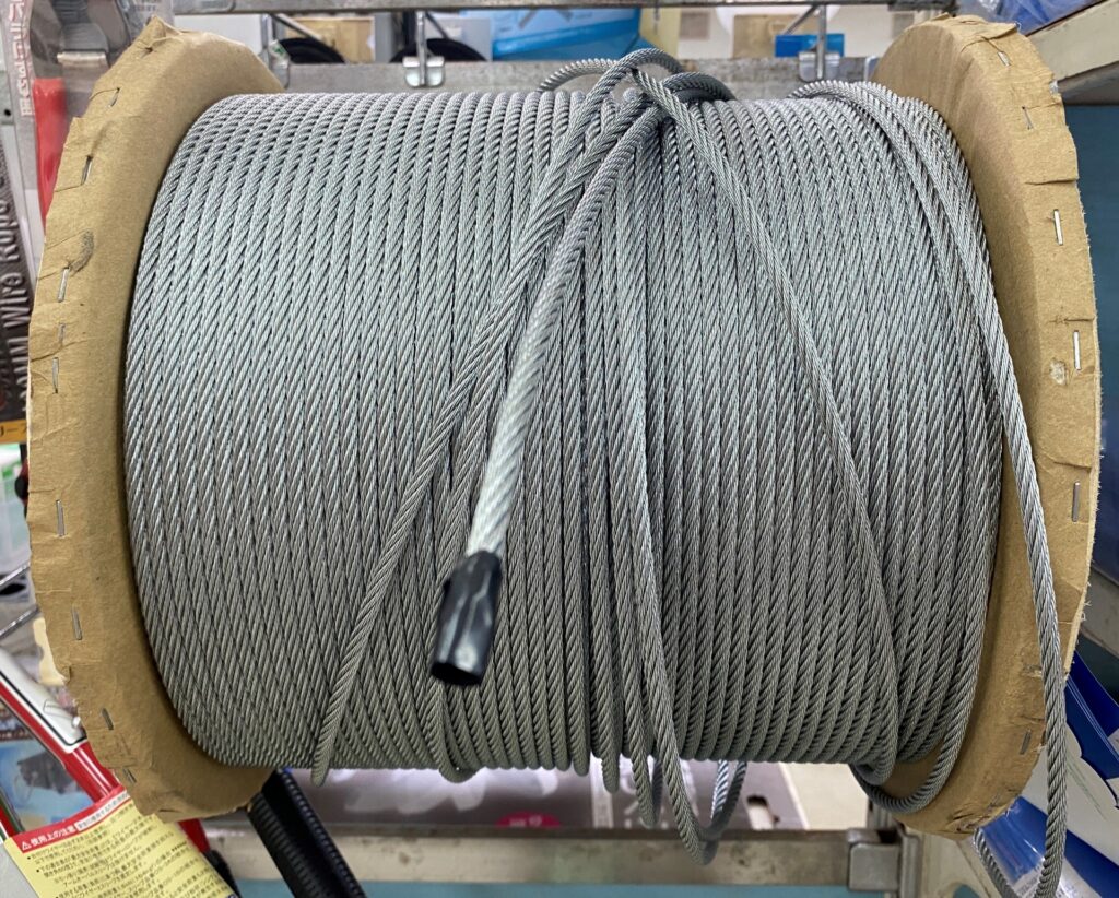 JIS規格の玉掛けワイヤーロープガイド｜安全率・端末加工・選び方を解説